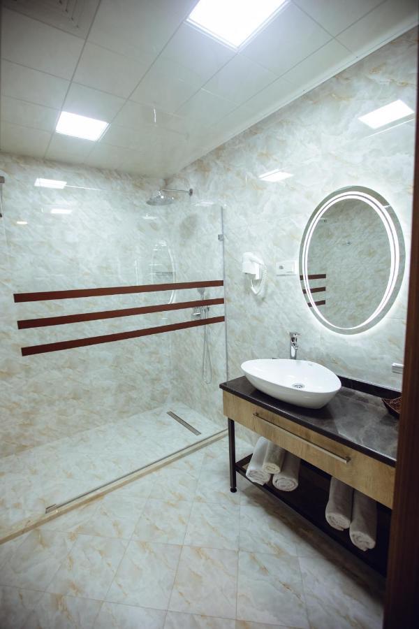 La Corne Hotel Баку Экстерьер фото